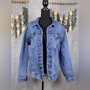 GAP Classic Denim Trucker Jean Jacket